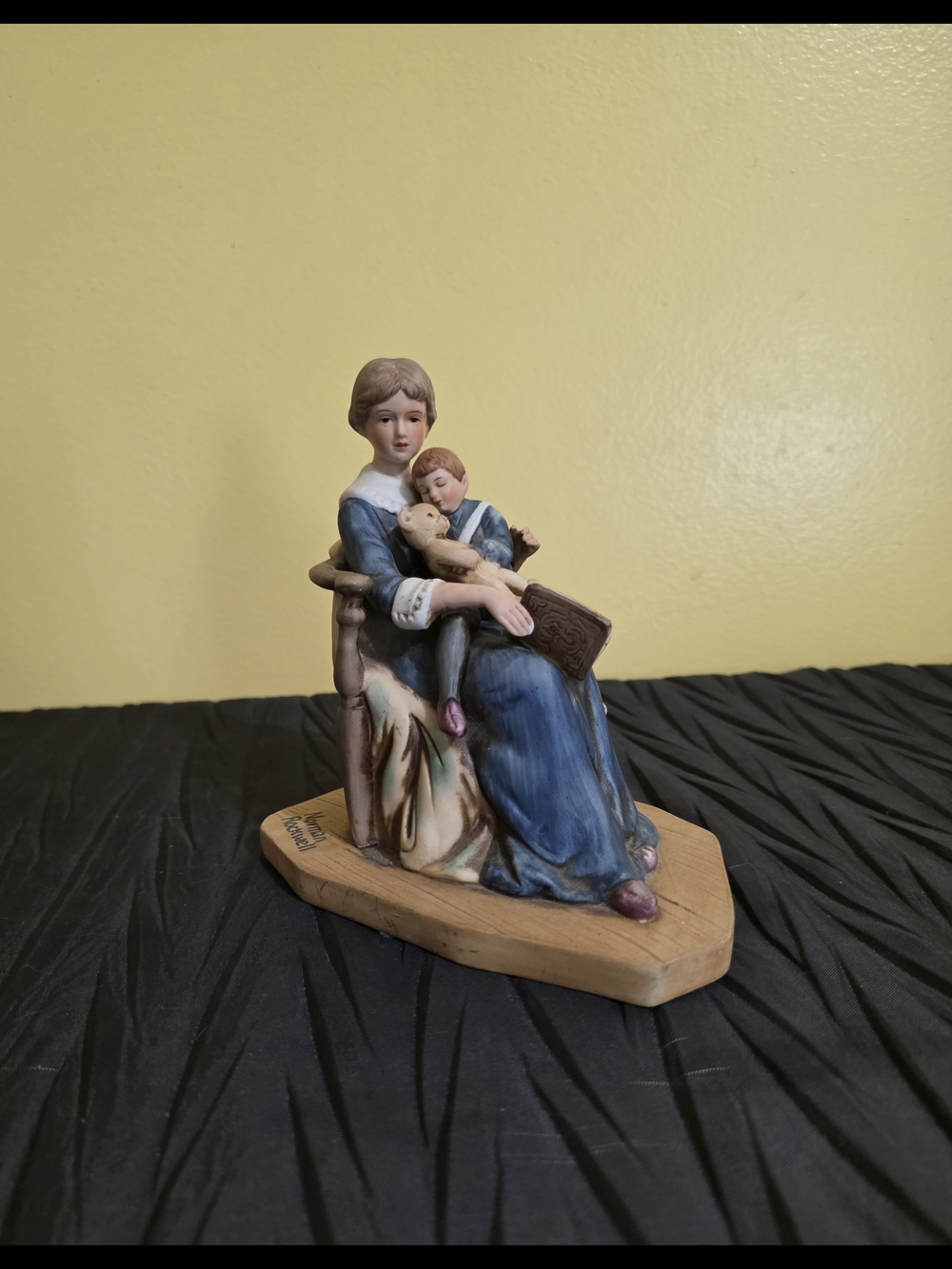 Norman Rockwell Limited Edition Authentic Figure Americana. "Bed Time"